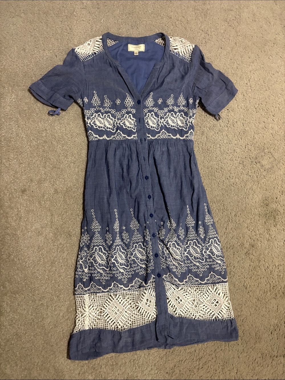 Anthropologie Moulinette  soeurs SoEmbroidered Waters Shirtdress.